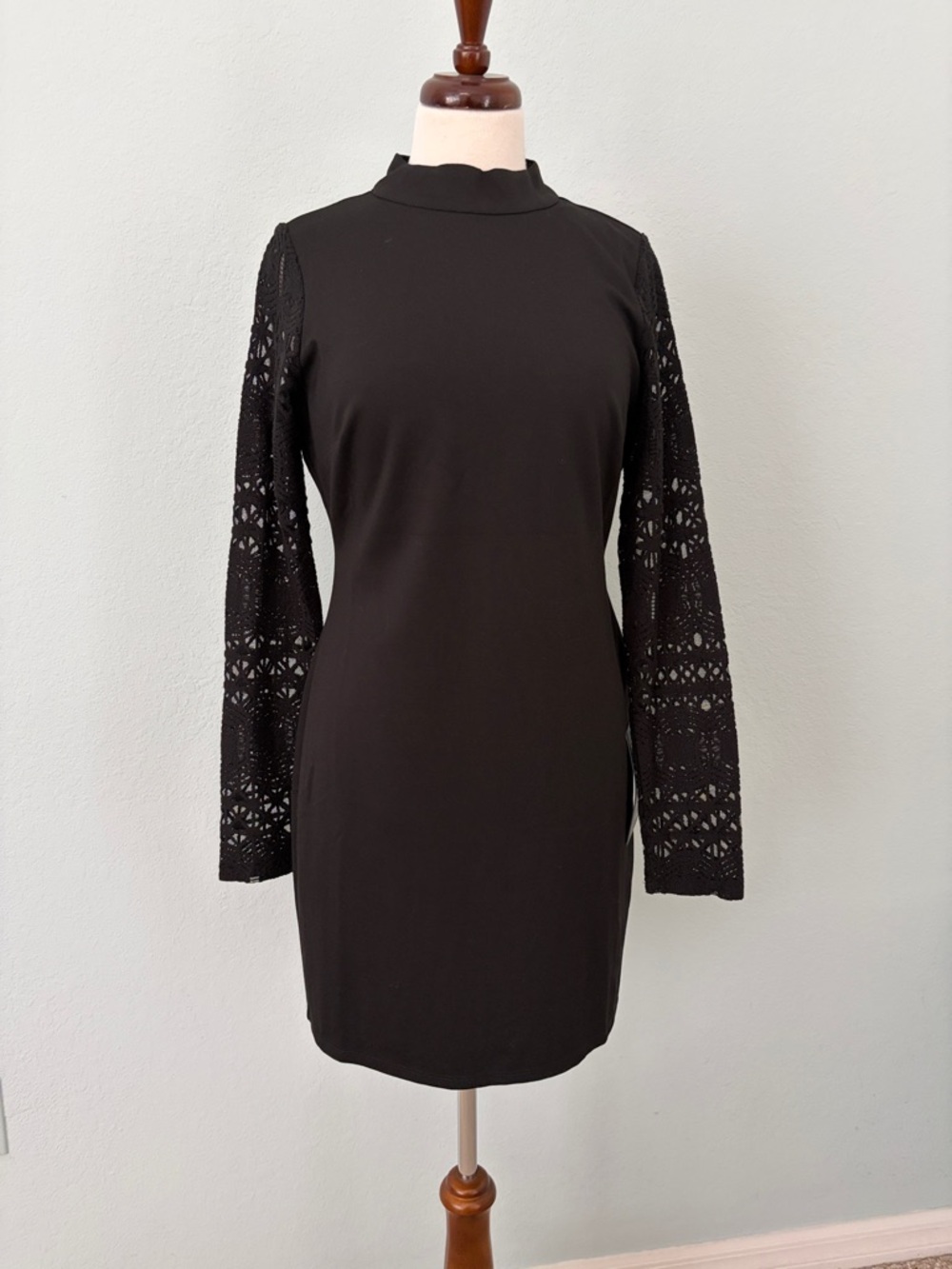 Lulus Lace Up Your Sleeve Lace Long Sleeve Bodycon Dress NWT - Picture 5 of 16